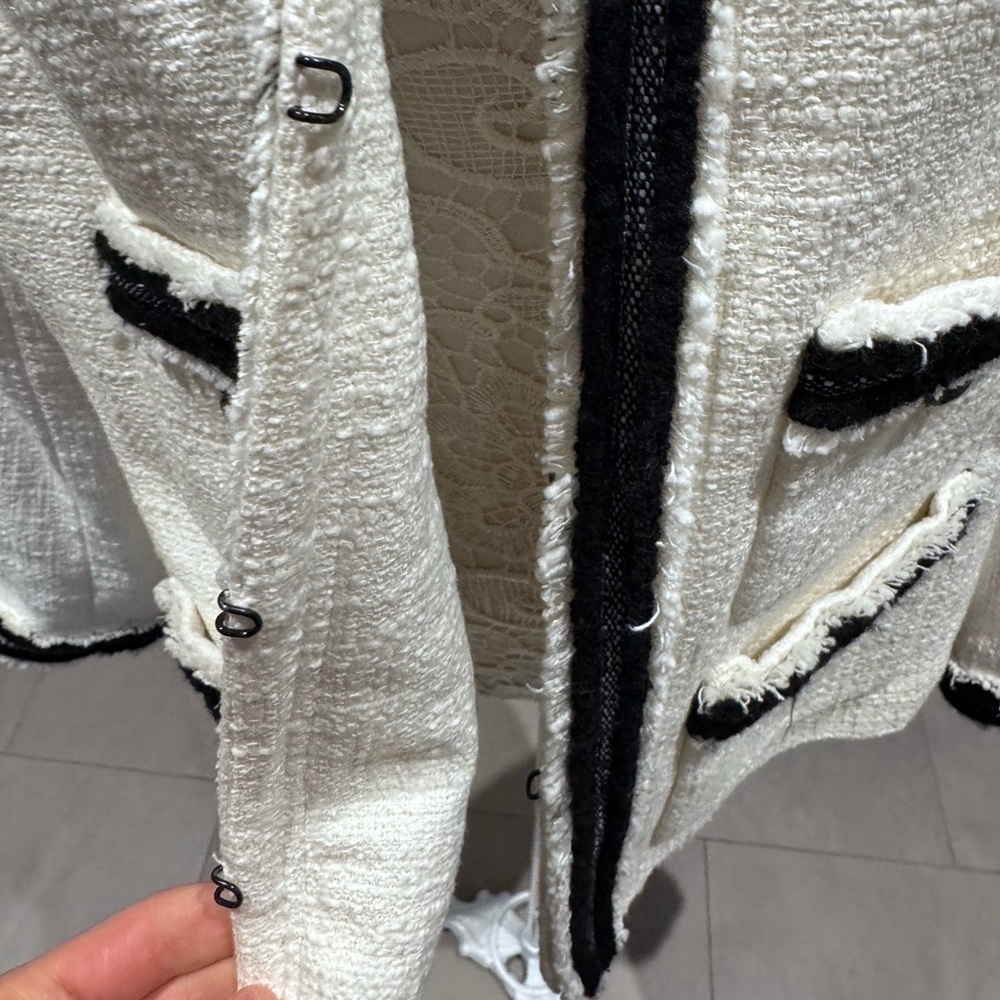 Tweed White and Black Lady Jacket from Talbot’s Sz 14 Petite - Picture 6 of 9